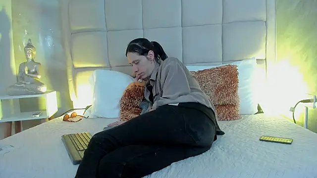 Hecatee 77 online show from 02.03.26