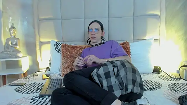 Hecatee 77 online show from 02.13.26