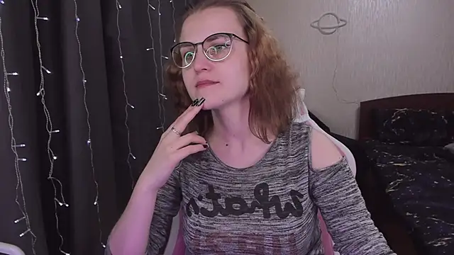 MissBrightShine online show from 03.12.25