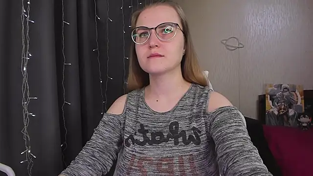 Snapshot of MissBrightShine chatting on 02.11.26 MissBrightShine online show from 02.11.26