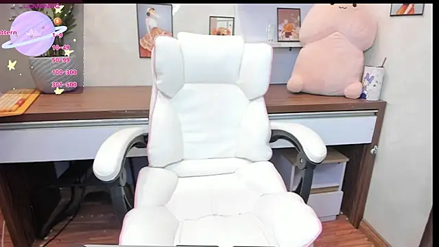 alonelove   online show from 10.04.25