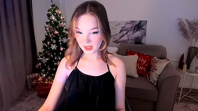 FloweryLove 1 online show from 12.17.25