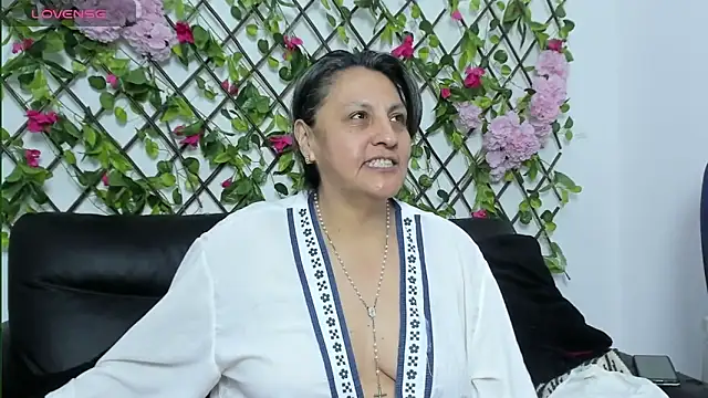 merlyna goldens online show from 10.20.25