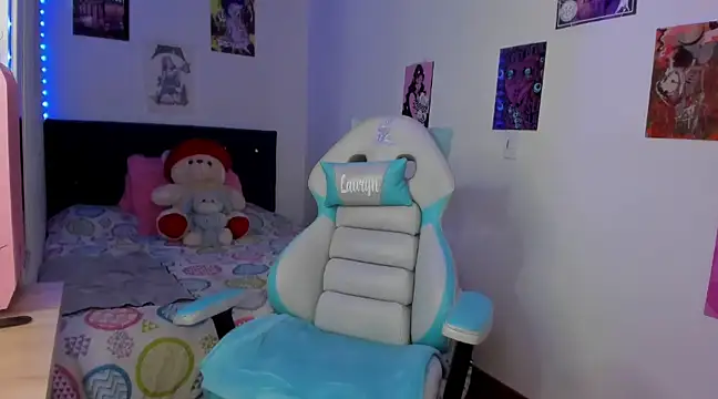 Lauryn muller online show from 12.21.24