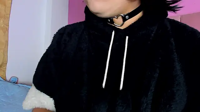 Snapshot of Satuurn_ chatting on 01.21.25 Satuurn online show from 01.21.25