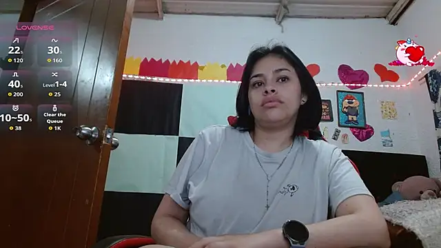 Snapshot of Saray_extrovert_ chatting on 12.03.25 Saray extrovert online show from 12.03.25