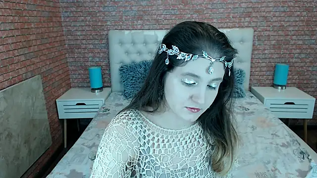 Holliy Cooper online show from 11.24.25