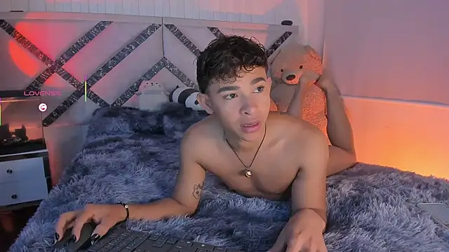 Snapshot of Austin_connor_ chatting on 09.12.25 Austin connor online show from 09.12.25