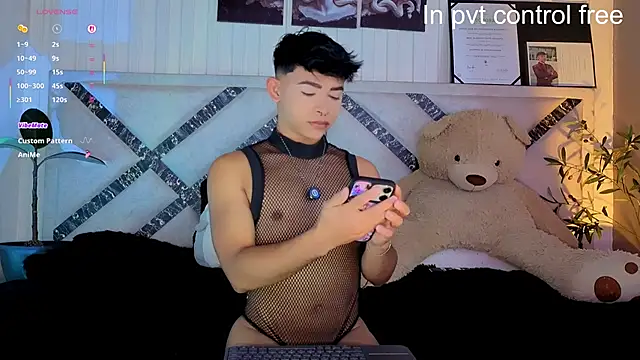 Snapshot of Austin_connor_ chatting on 01.10.26 Austin connor online show from 01.10.26