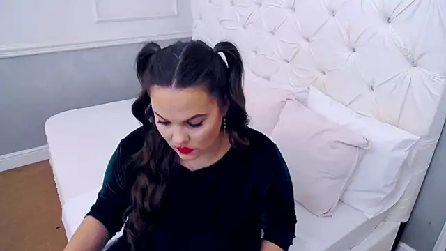 Snapshot of RavishingJenna chatting on 02.11.26 RavishingJenna online show from 02.11.26