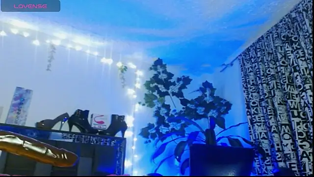 DULCE ZOE online show from 01.15.25