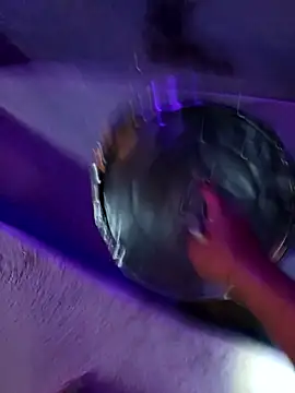 DULCE ZOE online show from 10.02.25