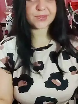 Snapshot of ErikaVlovely chatting on 09.12.25 ErikaVlovely online show from 09.12.25