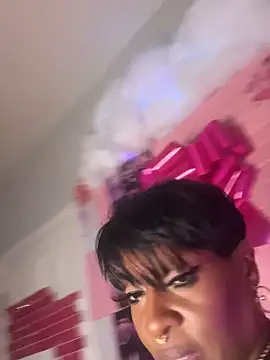 immona online show from 09.14.25