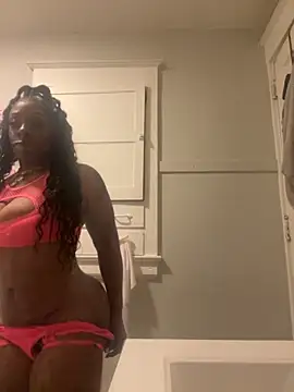 immona online show from 10.28.25