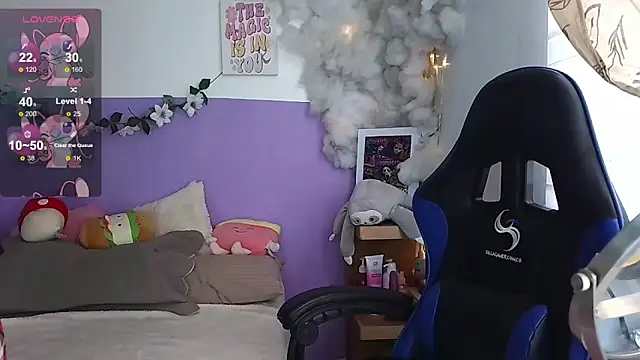 Snapshot of northly chatting on 02.08.25 northly online show from 02.08.25