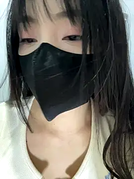 Snapshot of Asia-Lynn chatting on 11.20.25 Asia-Lynn online show from 11.20.25