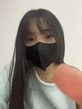 Asia-Lynn online show from 04.21.26