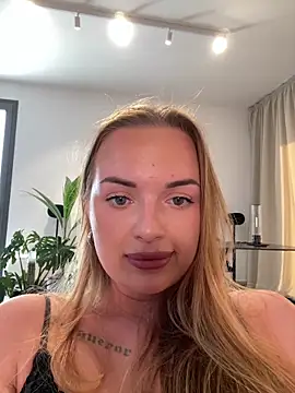 ElenaRebelle online show from 11.09.25