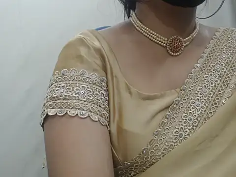 Lovely Siri 23 online show from 04.11.26