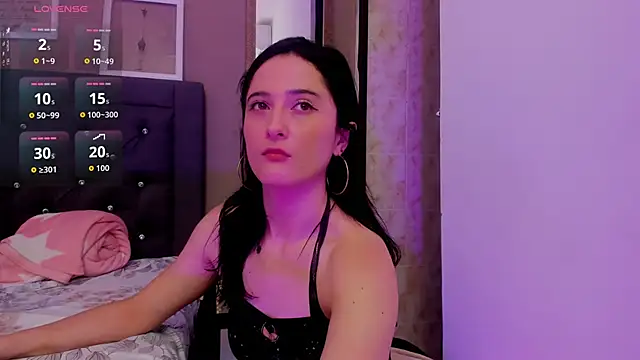 Snapshot of AlissonnFoxx chatting on 11.21.25 AlissonnFoxx online show from 11.21.25