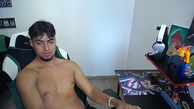 Snapshot of matias_bianco chatting on 11.22.25 matias bianco online show from 11.22.25