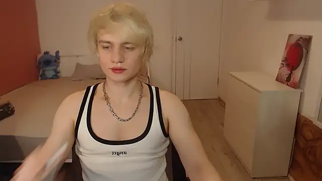 Snapshot of Oliver_sweet_ chatting on 03.02.26 Oliver sweet online show from 03.02.26