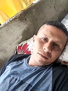 Somospareja1987 online show from 10.21.25