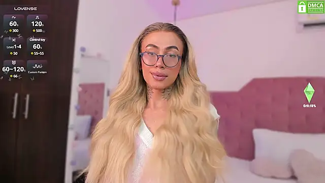 Snapshot of Miss_sagitario chatting on 03.08.25 Miss sagitario online show from 03.08.25