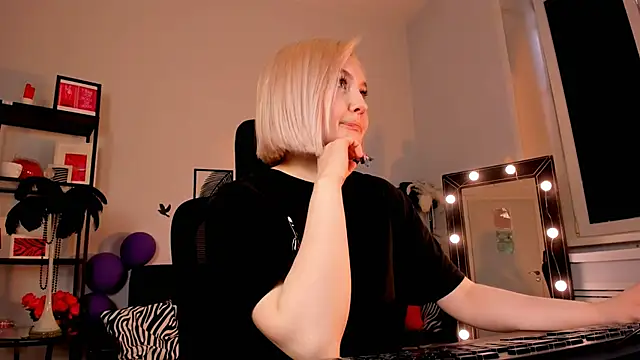 ReiYosimoto online show from 01.18.25