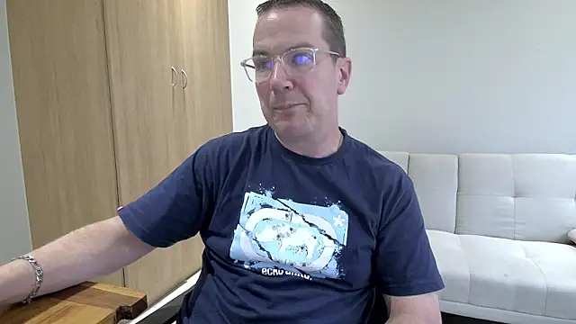 BrettJ81 online show from 02.08.26