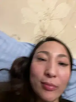 Snapshot of 1reisatumi_ chatting on 12.18.24 1reisatumi online show from 12.18.24