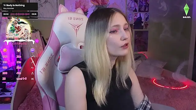 Evie Ro online show from 12.21.24