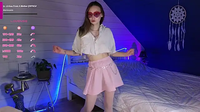 Evie Ro online show from 07.06.26