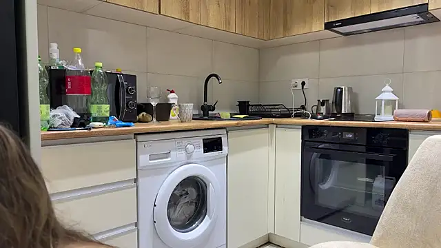 mommy nadin online show from 02.06.26