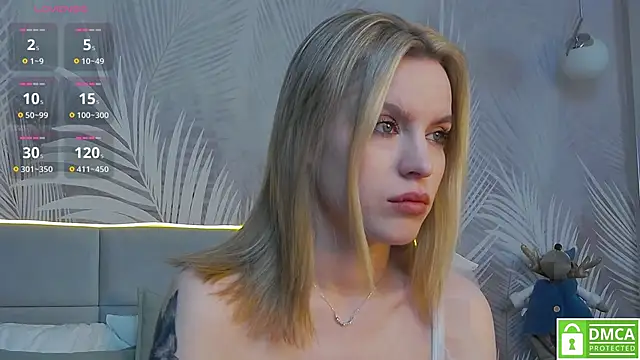 Snapshot of AmaliaBell chatting on 12.31.24 AmaliaBell online show from 12.31.24