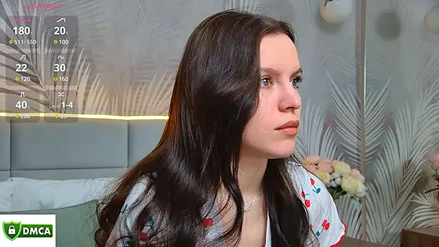 Snapshot of AmaliaBell chatting on 03.18.25 AmaliaBell online show from 03.18.25