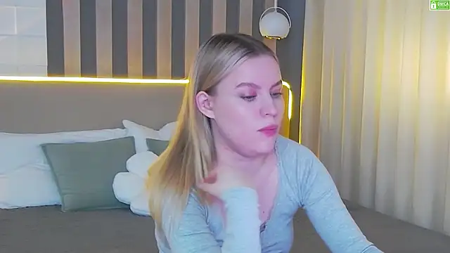 Snapshot of AmaliaBell chatting on 05.31.26 AmaliaBell online show from 05.31.26