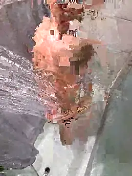 leahcimnikral online show from 09.13.25