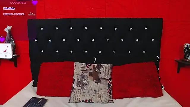 Snapshot of gisellsaenz chatting on 02.15.25 gisellsaenz online show from 02.15.25