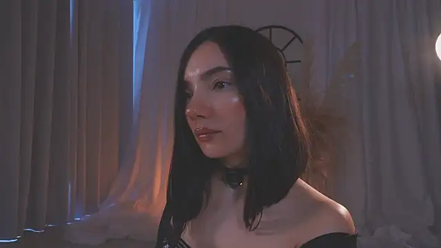 AmyArmstrong online show from 11.08.25