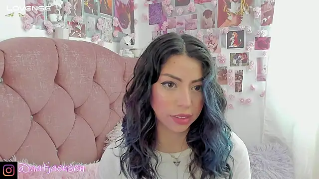 Snapshot of natalie_jaensen chatting on 03.15.25 natalie jaensen online show from 03.15.25