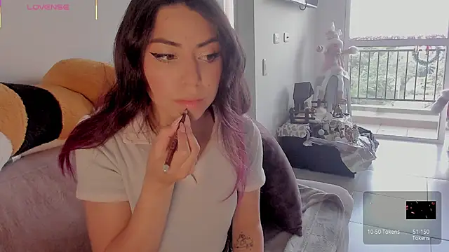 Snapshot of natalie_jaensen chatting on 11.19.25 natalie jaensen online show from 11.19.25