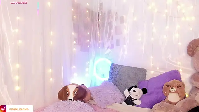 Snapshot of natalie_jaensen chatting on 02.02.26 natalie jaensen online show from 02.02.26