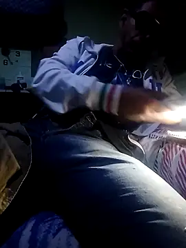 Elcogetuquieres online show from 11.04.25