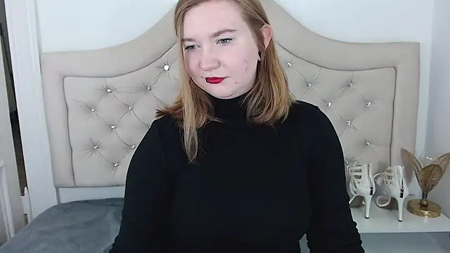 LaraDream online show from 01.20.25