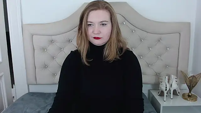 LaraDream online show from 01.29.25