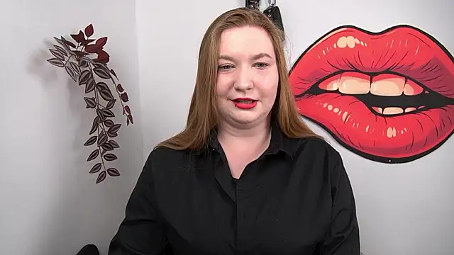 Snapshot of LaraDream chatting on 02.02.26 LaraDream online show from 02.02.26