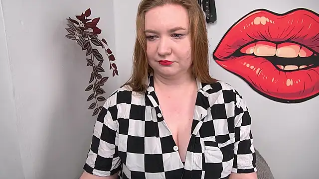 Snapshot of LaraDream chatting on 02.22.26 LaraDream online show from 02.22.26