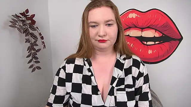 Snapshot of LaraDream chatting on 02.28.26 LaraDream online show from 02.28.26